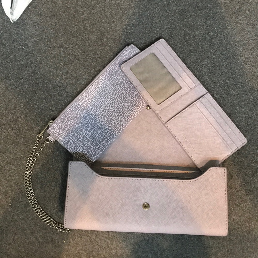 Michael Kors lavender leather wristlet/wallet